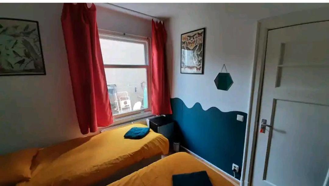 Nicole, Not For Parties, Not A Hotel, Room With Shared Bathroom, No Kitchen Amsterdam Eksteriør billede