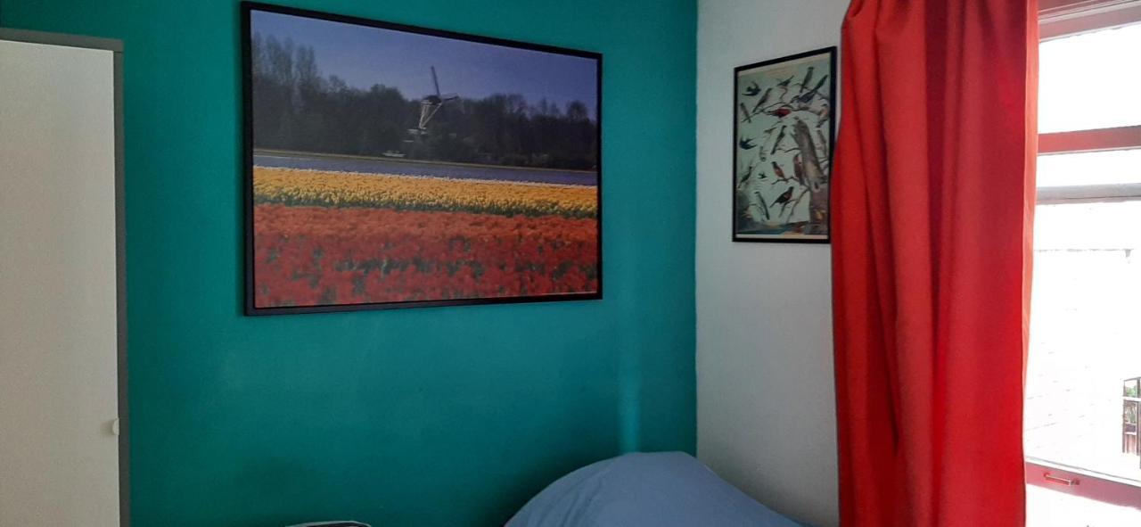 Nicole, Not For Parties, Not A Hotel, Room With Shared Bathroom, No Kitchen Amsterdam Eksteriør billede